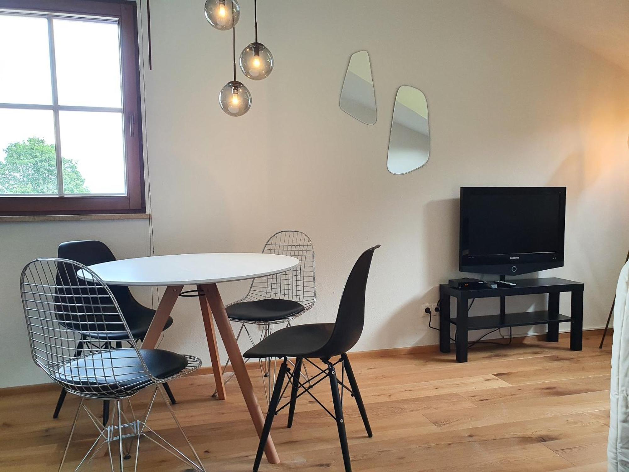 Appartement Alpenflair Mit Bergblick - Inkl Parkplatz #7 Innsbruck